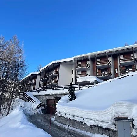 Alpine With Garage Апартаменти *