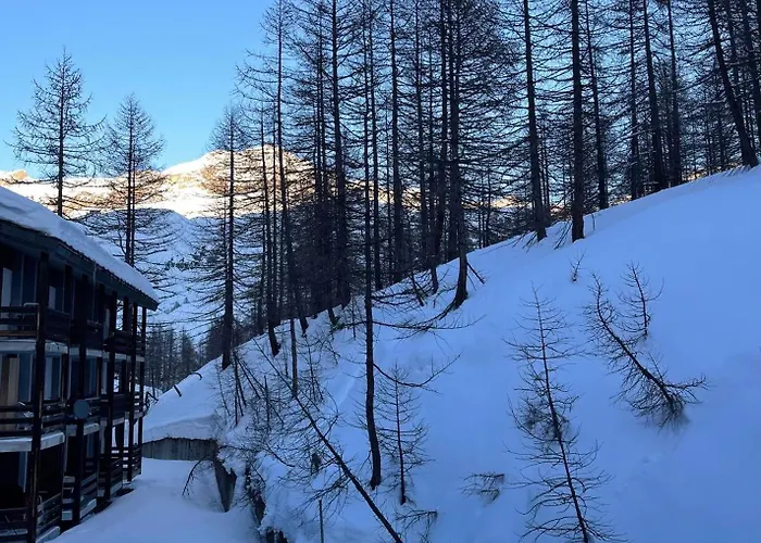 Alpine With Garage Apartment